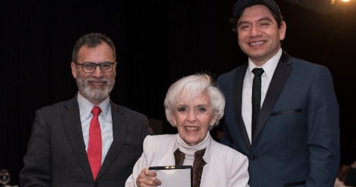 Carmen Barros es nombrada Figura Fundamental de la Música Chilena por la SCD Carmen Barros es nombrada Figura Fundamental de la Música Chilena por la SCD