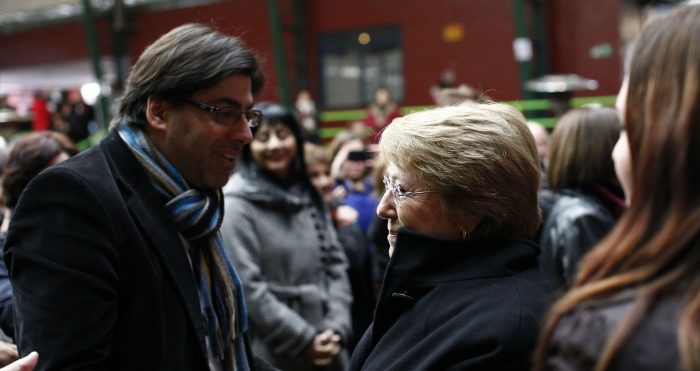 Jadue se transforma en el factor de la discordia: oposición califica de “delirantes” sus críticas a Bachelet por Venezuela Jadue se transforma en el factor de la discordia: oposición califica de “delirantes” sus críticas a Bachelet por Venezuela