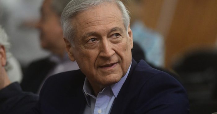 Presidente del PPD asegura que el Gobierno estaría dispuesto a un plebiscito para una nueva Constitución Presidente del PPD asegura que el Gobierno estaría dispuesto a un plebiscito para una nueva Constitución