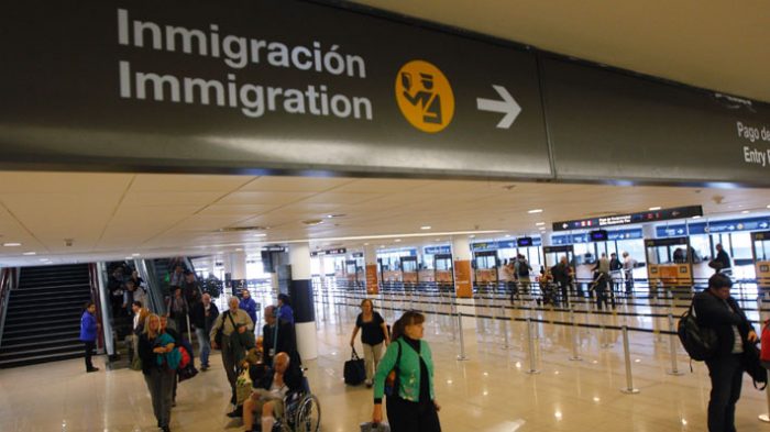 Demagogia xenófoba e indolencia en la discusión del proyecto de ley de migraciones Demagogia xenófoba e indolencia en la discusión del proyecto de ley de migraciones