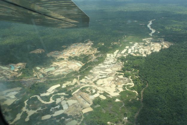 Las imágenes que muestran el enorme avance de la minería ilegal en la Amazonía en solo 7 meses Las imágenes que muestran el enorme avance de la minería ilegal en la Amazonía en solo 7 meses
