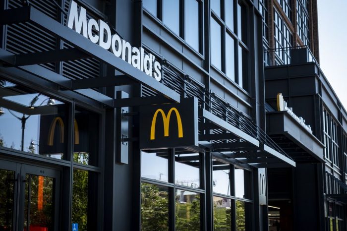 Inversores no solo comen en McDonald’s, también le prestan euros Inversores no solo comen en McDonald's, también le prestan euros