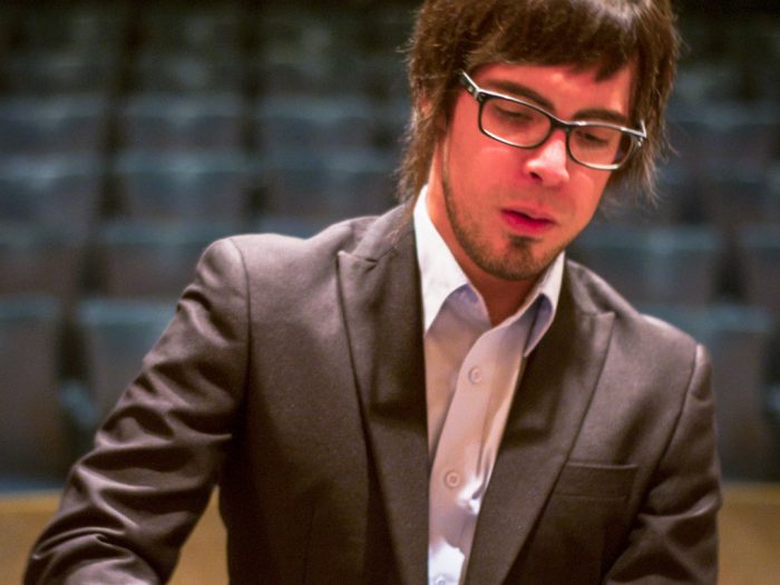 Pianista Ignacio Méndez en Instituto de Chile Pianista Ignacio Méndez en Instituto de Chile