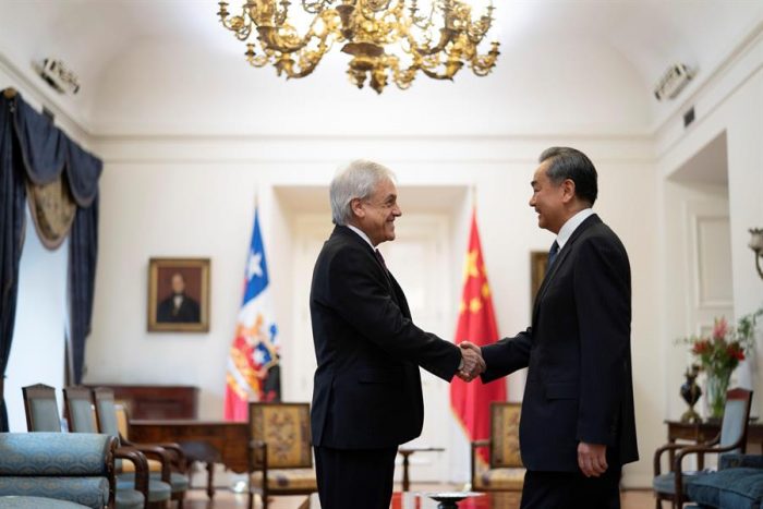 Cancilleres de Chile y China destacan las relaciones políticas y comerciales Cancilleres de Chile y China destacan las relaciones políticas y comerciales