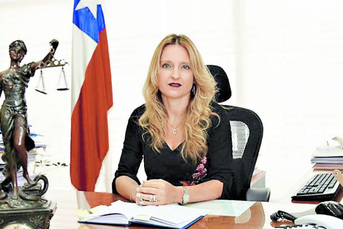 El informe de la ministra Rutherford donde deja en evidencia la nula colaboración del Ejército para entregar información El informe de la ministra Rutherford donde deja en evidencia la nula colaboración del Ejército para entregar información