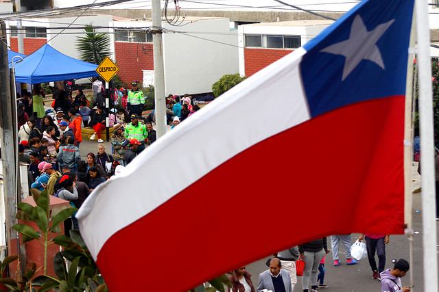 Diputadas se trasladan a Tacna: “Piñera está intentando invisibilizar una crisis migratoria” Diputadas se trasladan a Tacna: “Piñera está intentando invisibilizar una crisis migratoria”