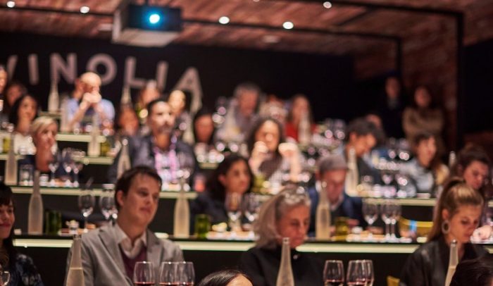 La primera y única sala cinematográfica con degustación de vinos de América latina La primera y única sala cinematográfica con degustación de vinos de América latina