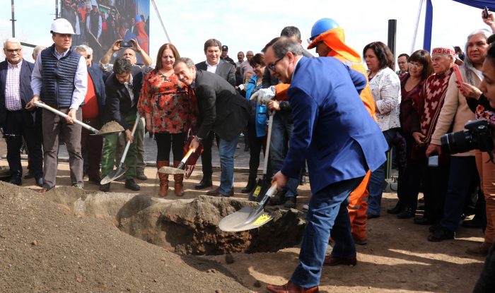Con cápsula del tiempo y fiesta vecinal se colocó la primera piedra del futuro Parque Brasil Con cápsula del tiempo y fiesta vecinal se colocó la primera piedra del futuro Parque Brasil