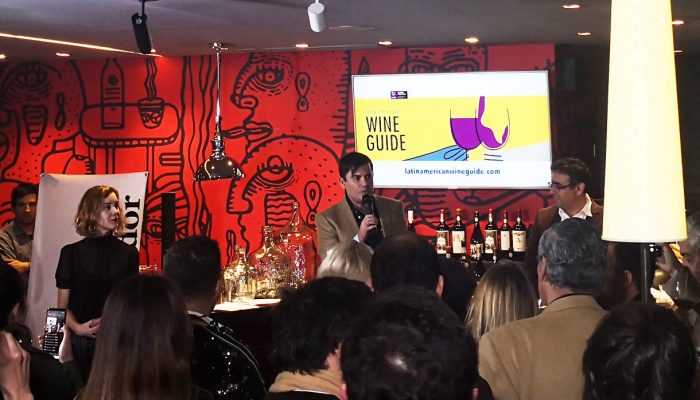 Conoce la nueva guía con los mejores vinos latinoamericanos Conoce la nueva guía con los mejores vinos latinoamericanos