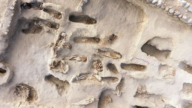 Los secretos detrás del “mayor sacrificio masivo de niños” hallado en Perú Los secretos detrás del “mayor sacrificio masivo de niños” hallado en Perú