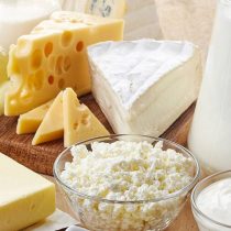 Se intensifica la competencia del mercado lácteo: Quillayes y Surlat firman acuerdo de fusión