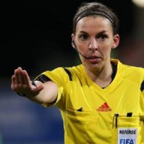Stephanie Frappart, la primera árbitro que dirigirá una final europea