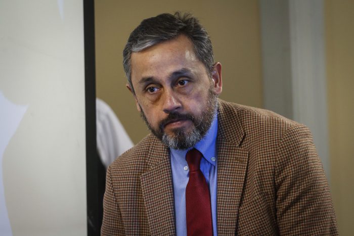 Chile Transparente critica la irrisoria sanción de la Cámara al diputado hijo del obispo Durán: “Ni siquiera es la mitad de su mesada” Chile Transparente critica la irrisoria sanción de la Cámara al diputado hijo del obispo Durán: