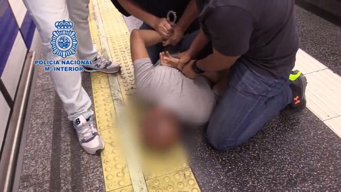 Colombiano detenido en España por grabar a 555 mujeres para páginas porno Colombiano detenido en España por grabar a 555 mujeres para páginas porno
