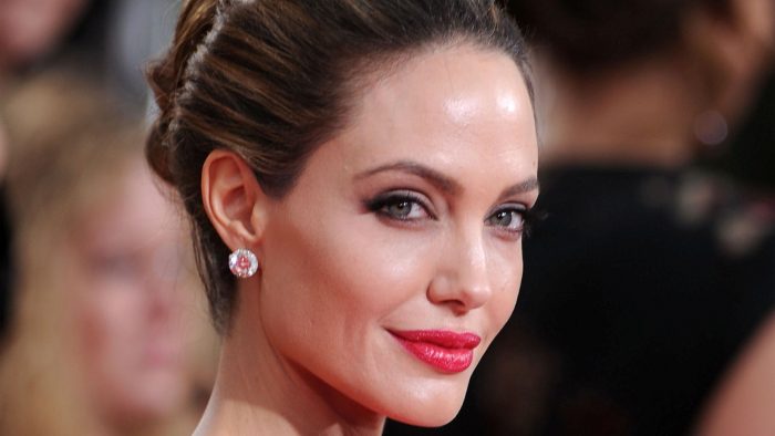 Angelina Jolie: «Si estar cansada de la injusticia y el abuso es maldad, entonces el mundo necesita más mujeres malvadas» Angelina Jolie: «Si estar cansada de la injusticia y el abuso es maldad, entonces el mundo necesita más mujeres malvadas»