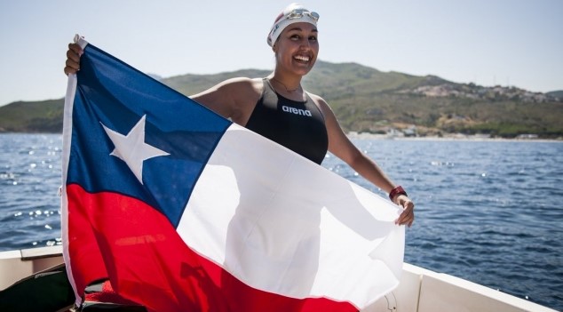 Bárbara Hernández se convierte en la primera chilena en cruzar el Canal de la Mancha