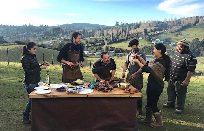 “Genios de la carne”: el recorrido de Daniel Greve y el “Profesor” Klocker para descubrir cómo se prepara carne en Chile “Genios de la carne”: el recorrido de Daniel Greve y el “Profesor” Klocker para descubrir cómo se prepara carne en Chile