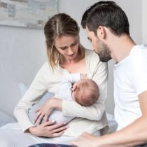 Investigación revela que el apoyo del padre durante la lactancia es fundamental para el desarrollo del bebé