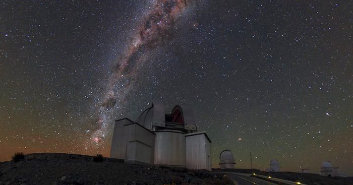 Artista visual Cecilia Vicuña invita a Chile a proteger su cielo oscuro con una minga de artistas y científicos Artista visual Cecilia Vicuña invita a Chile a proteger su cielo oscuro con una minga de artistas y científicos