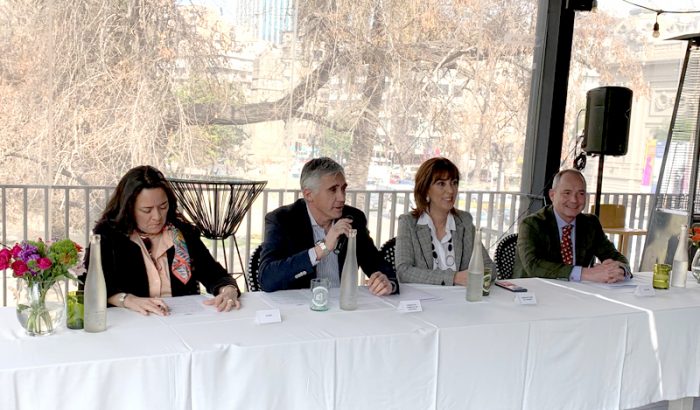 Empresas del sector turismo se unen para realizar el primer Travel Sale Chile Empresas del sector turismo se unen para realizar el primer Travel Sale Chile