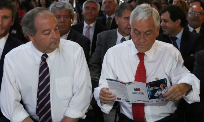 La Moneda arremete con su proyecto de 41 horas y amenaza con las penas del infierno de aprobarse el proyecto de Camila Vallejo La Moneda arremete con su proyecto de 41 horas y amenaza con las penas del infierno de aprobarse el proyecto de Camila Vallejo