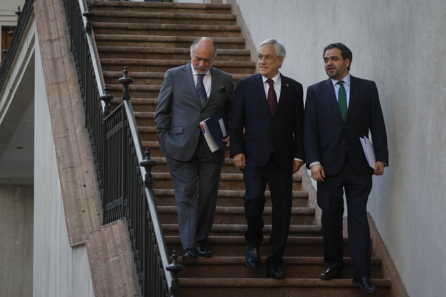 Piñera hace oídos sordos a la petición de excusas por acusaciones de Cecilia Pérez contra el PS Piñera hace oídos sordos a la petición de excusas por acusaciones de Cecilia Pérez contra el PS