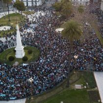 No pierden la fe: partidarios de Macri marchan en Buenos Aires por su reelección
