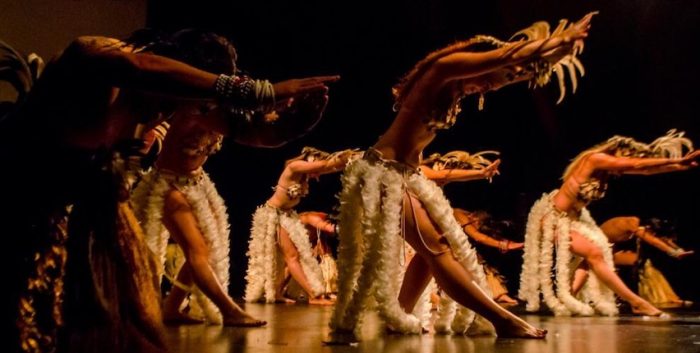 Conmemoración el Día de los Pueblos Indígenas con Danzas de Rapa Nui en Museo Violeta Parra Conmemoración el Día de los Pueblos Indígenas con Danzas de Rapa Nui en Museo Violeta Parra