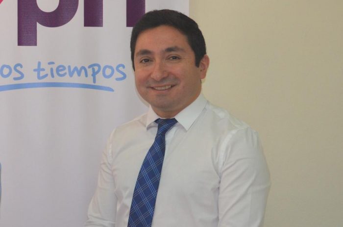 PRI critica manejo del Gobierno: “Ni siquiera han podido articular de manera correcta a los mismos parlamentarios” de Chile Vamos PRI critica manejo del Gobierno: “Ni siquiera han podido articular de manera correcta a los mismos parlamentarios