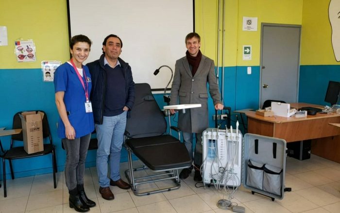 Comuna implementa unidad portátil para atención dental de pacientes postrados