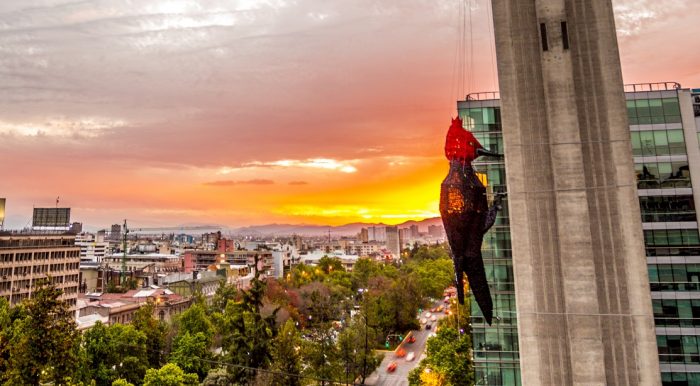 Votación del público será clave en próxima intervención artística de la Torre Entel Votación del público será clave en próxima intervención artística de la Torre Entel
