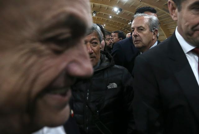 Renunciado embajador niega que haya estado jugando golf cuando Piñera fue a la cumbre del Mercosur en Argentina Renunciado embajador niega que haya estado jugando golf cuando Piñera fue a la cumbre del Mercosur en Argentina