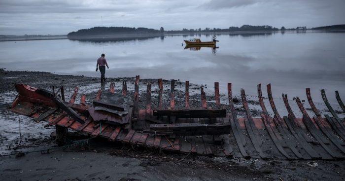 Muestra fotográfica documental retrata las formas de vida a orillas del mar en el sur de Chile Muestra fotográfica documental retrata las formas de vida a orillas del mar en el sur de Chile
