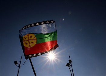 ¿Qué puede aportar a Chile la cosmovisión mapuche en el combate contra el deterioro medioambiental? ¿Qué puede aportar a Chile la cosmovisión mapuche en el combate contra el deterioro medioambiental?