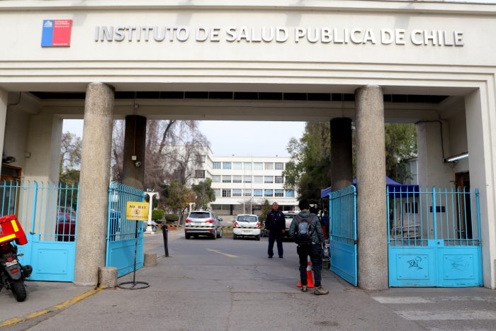 Funcionarios del ISP denuncian a nueva directora ante Contraloría por conflicto de interés Funcionarios del ISP denuncian a nueva directora ante Contraloría por conflicto de interés