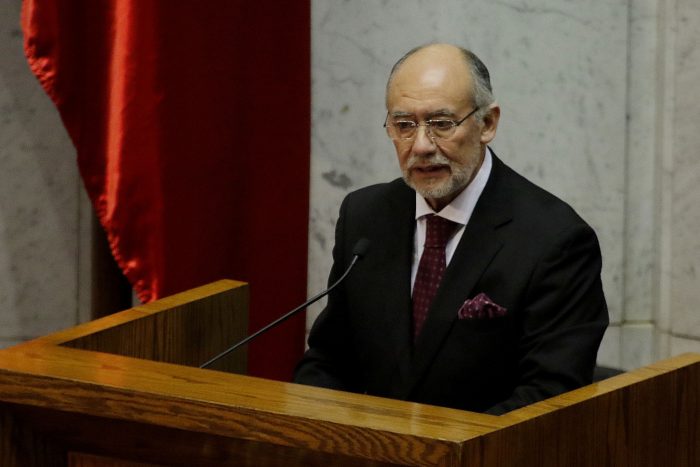 Presidente de la Cámara aseguró que bancadas estudian “mecanismos de revisión de pagos” tras denuncia contra Eguiguren Presidente de la Cámara aseguró que bancadas estudian