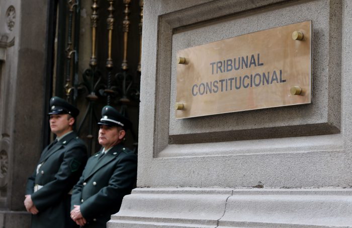 Round con la Corte Suprema pone presión al Gobierno para impulsar reforma al Tribunal Constitucional Round con la Corte Suprema pone presión al Gobierno para impulsar reforma al Tribunal Constitucional