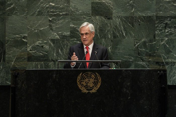 Vecinos de Quintero-Puchuncaví cuestionan a Piñera: “Trata de levantar una imagen de Capitán Planeta que nunca ha tenido” Vecinos de Quintero-Puchuncaví cuestionan a Piñera: “Trata de levantar una imagen de Capitán Planeta que nunca ha tenido”