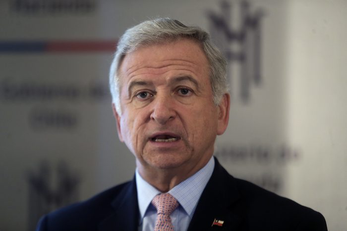 Ministro de Hacienda y titular de Dipres entregan ejes del proyecto de Ley de Presupuestos 2020 Ministro de Hacienda y titular de Dipres entregan ejes del proyecto de Ley de Presupuestos 2020