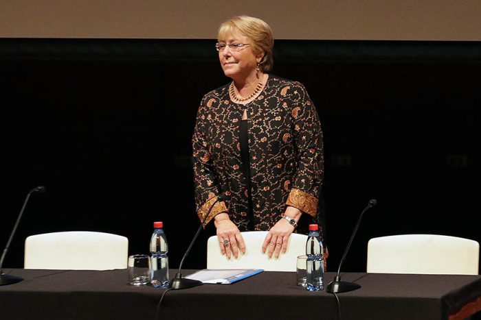 «Es una de las voces poderosas»: Bachelet recibe premio por su lucha por los derechos de las mujeres
