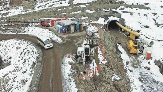 Cambio Climático y Alto Maipo: Sed de respuestas Cambio Climático y Alto Maipo: Sed de respuestas