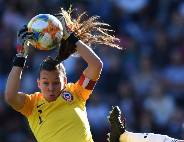 “El objetivo es llevar a Chile a lo más alto”: Christiane Endler es nominada como mejor portera del mundo por la FIFA “El objetivo es llevar a Chile a lo más alto”: Christiane Endler es nominada como mejor portera del mundo por la FIFA
