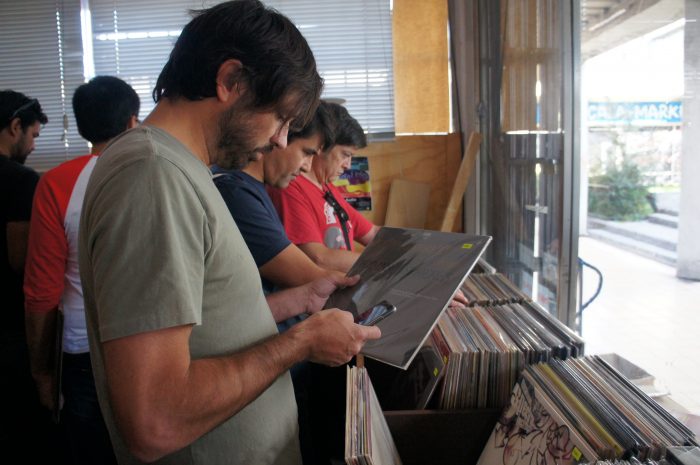 Feria de Vinilo en sanguchería El Pandrino Feria de Vinilo en sanguchería El Pandrino