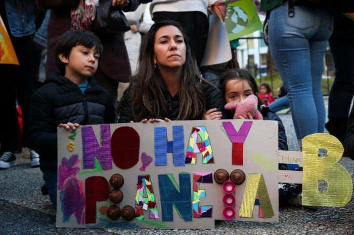Los niños, las mujeres y los indígenas: los salvadores de la humanidad ante la catástrofe climática Los niños, las mujeres y los indígenas: los salvadores de la humanidad ante la catástrofe climática