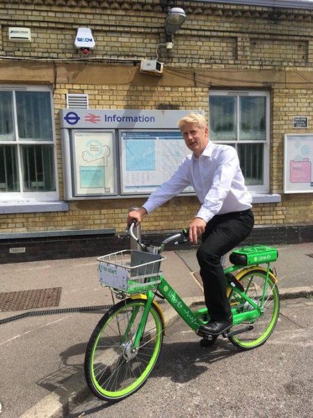 Más problemas para Boris Johnson: ahora renuncia su hermano por “tensiones irresolubles” Más problemas para Boris Johnson: ahora renuncia su hermano por