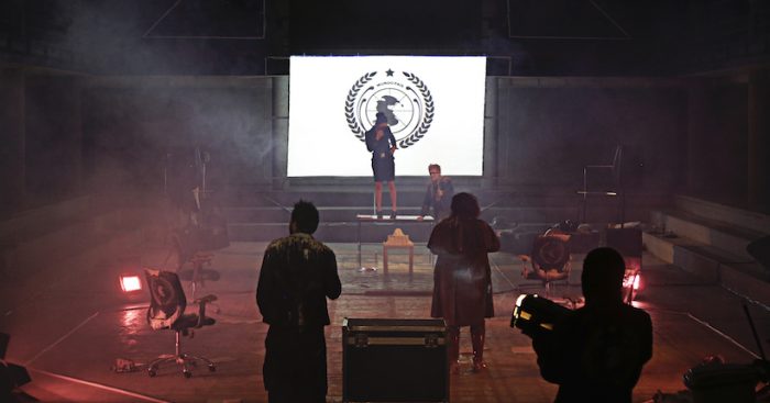 Obra “Los Asesores” de la compañía Ars Dramática en Centro Cultural Estación Mapocho Obra “Los Asesores” de la compañía Ars Dramática en Centro Cultural Estación Mapocho