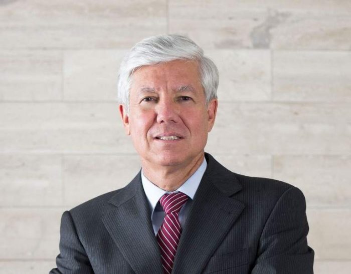 Círculo de hierro histórico de Piñera rompe el silencio: Roberto Ossandón advierte que “el Presidente es su máximo enemigo” Círculo de hierro histórico de Piñera rompe el silencio: Roberto Ossandón advierte que “el Presidente es su máximo enemigo”