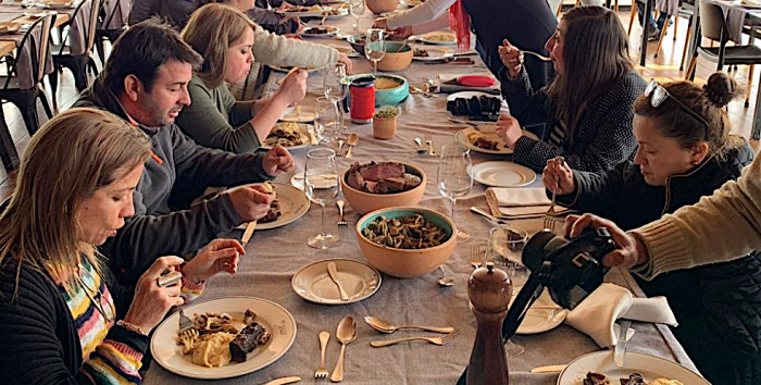 Gastronomía local para celebrar las Fiestas Patrias en Vichuquén Gastronomía local para celebrar las Fiestas Patrias en Vichuquén