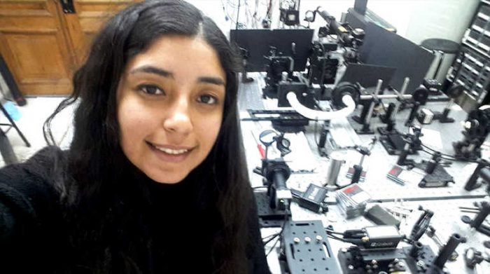 Valeska Zambra, ganadora del Premio Joven Chilena del Año: “Espero que con esto más niñas se motiven a hacer ciencia”