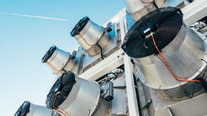 El innovador combustible hecho de aire que se está produciendo en Holanda y con el que quieren revolucionar la aviación El innovador combustible hecho de aire que se está produciendo en Holanda y con el que quieren revolucionar la aviación